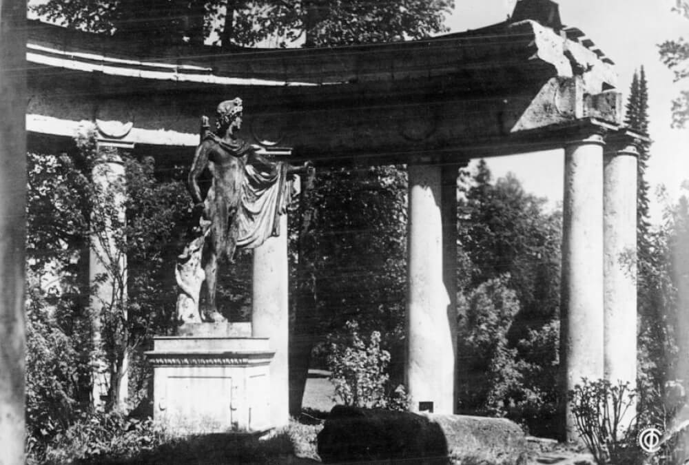 Ленинград. Слуцк (Павловск). Колоннада Аполлона. 1930-е гг.